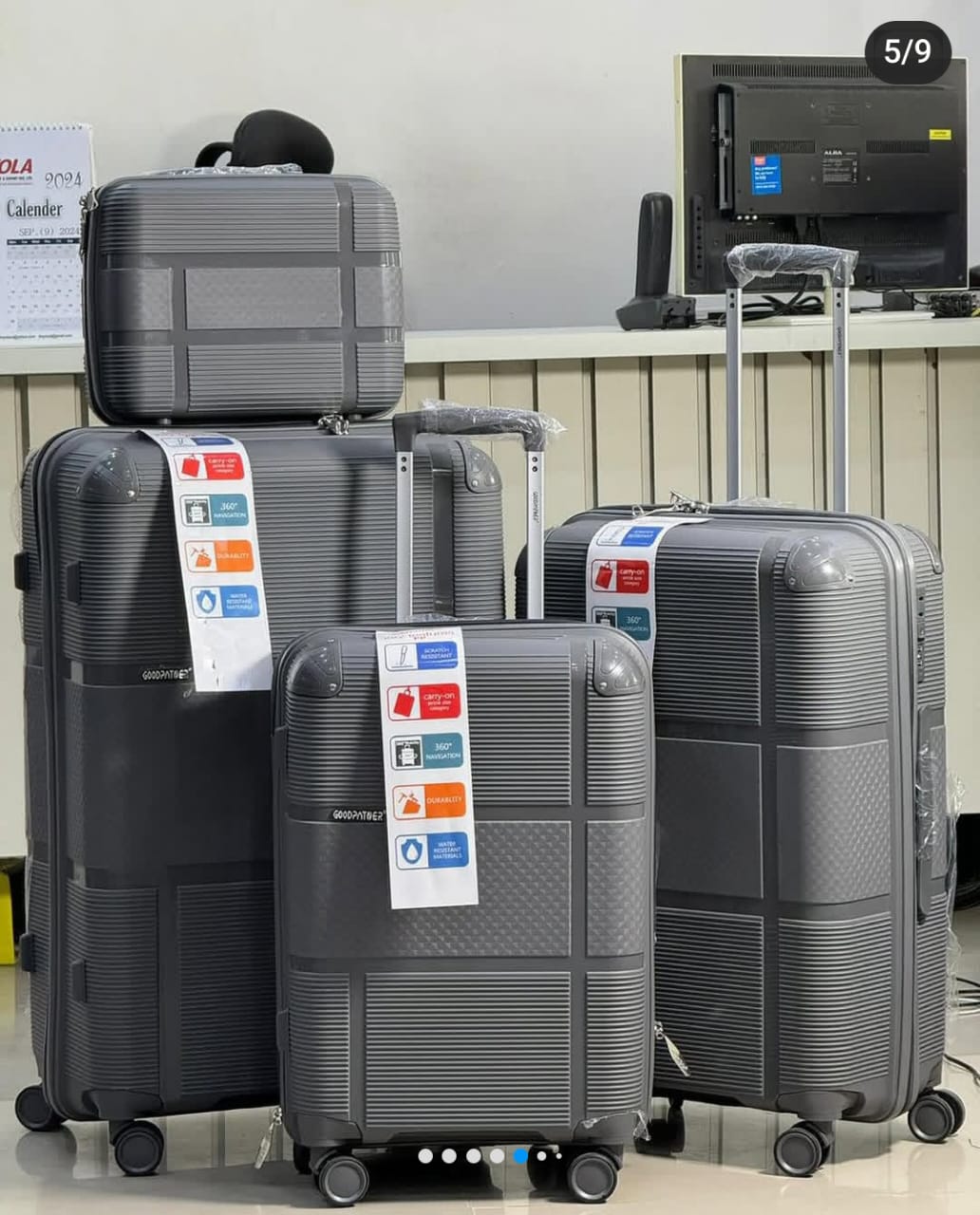 Lot de 4 Valises Gomme Incassable- 4 Roues Silencieuses 360° et Verrou Intégré -  Valises Soute+Cabine+mallette -Livraison Gratuite