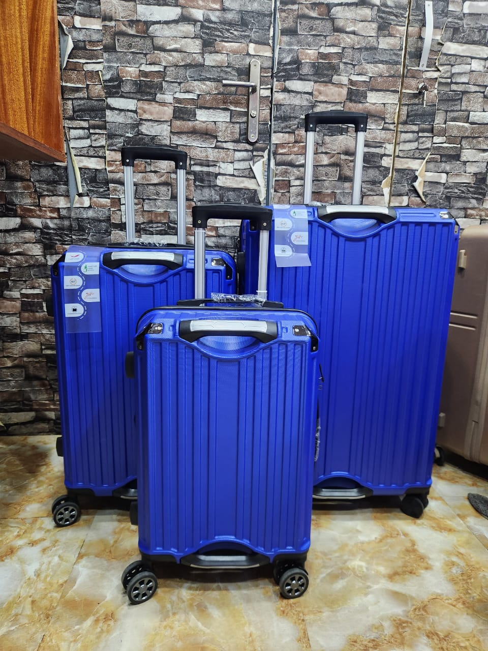 Ensemble de 3 Valises Rigides Premium - Coque ABS Haute Résistance, 4 Roues Multidirectionnelles 360°, Serrure de Sécurité Intégrée - Idéal pour Voyage Cabine et Soute-Livraison gratuite